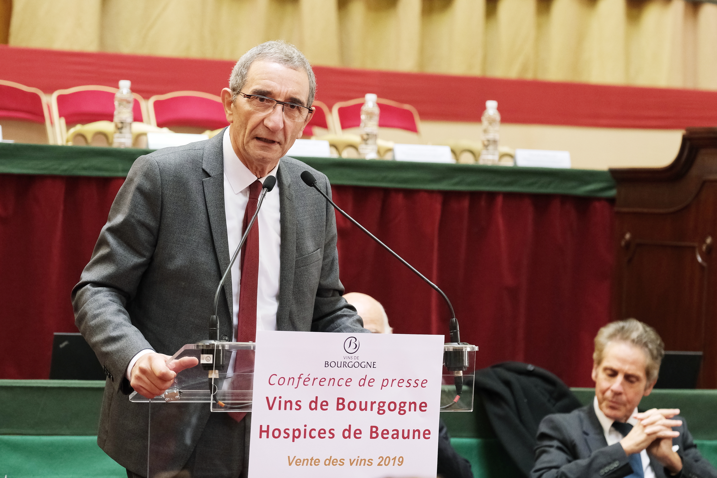 Patrick Ayache : "Cette cité peut devenir l’emblème qui nous manque pour faire de la Bourgogne-Franche-Comté la première destination française d’œnotourisme."  - Photo Région Bourgogne-Franche-Comté