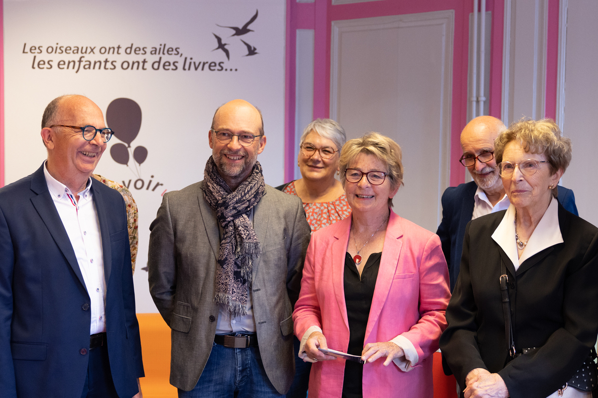 Visite sur le terrain de Marie-Guite Dufay, présidente de la Région Bourgogne-Franche-Comté, mardi 23 mai 2023 - Photo Xavier Ducordeaux