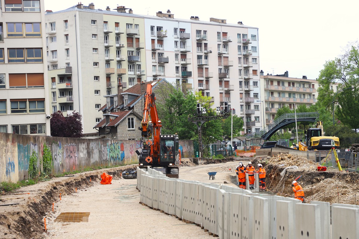 Première visite de chantier des travaux de la ligne TER des Horlogers, vendredi 18 avril 2024 - Crédit Maxime Scherepin