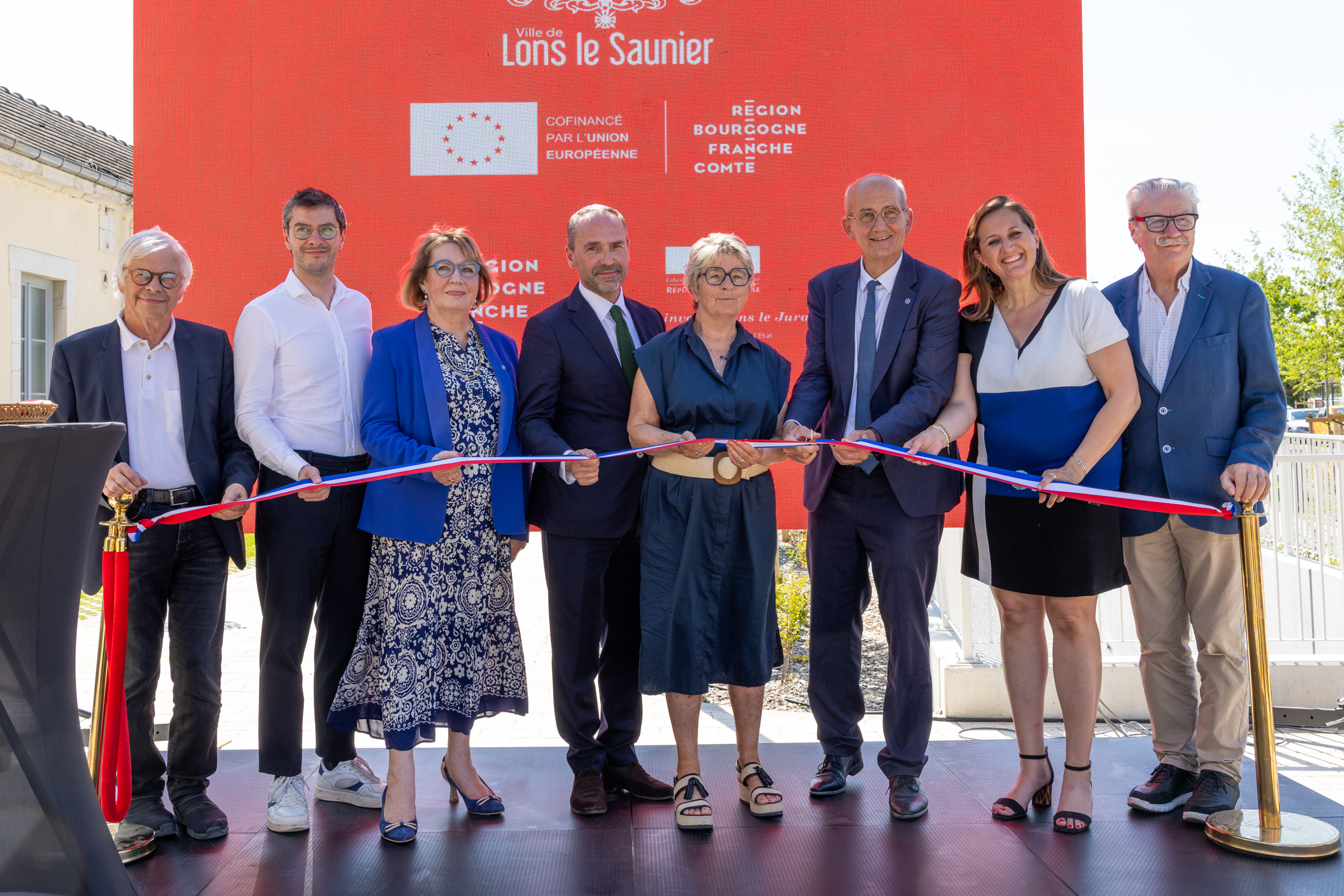 Le pôle d’échange multimodal de la gare de Lons-le-Saunier, inauguré mercredi 18 juin 2025. Photo : Xavier DUCORDEAUX