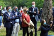 Marie-Guite Dufay accompagnée par Sylvain Mathieu, vice-président chargé de la forêt et Stéphane Woynaroski, conseiller régional délégué à la biodiversité - Crédit photo Région Bourgogne-Franche-Comté