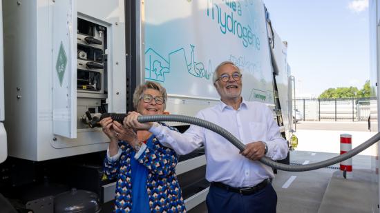Inauguration de la première station de production et de distribution d’hydrogène à Dijon Métropole - Photo Xavier Ducordeaux