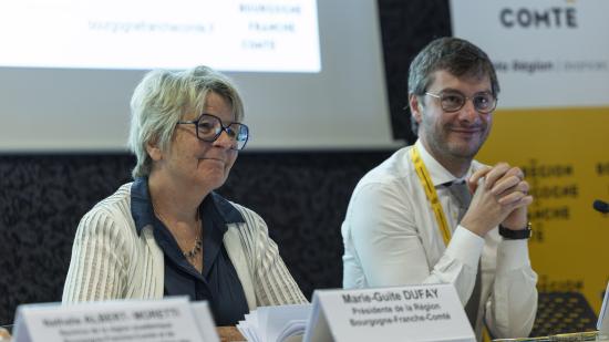 Marie-Guite Dufay et Willy Bourgeois aux rencontres estivales des proviseurs et la Région, jeudi 10 juillet 2025 à Dole - Photo David Cesbron