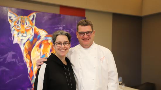 Marc Faivre et son épouse, dans leur hôtel-restaurant 3 étoiles, à Malbuisson (25) - Photo Océane Lavoustet