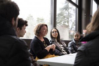 Mylène Capriglione, graphiste en Côte d’Or (Micoton Design Graphique) a évoqué l’organisation du travail, lorsque l’on est son propre patron - Photo Emmanuelle Baills