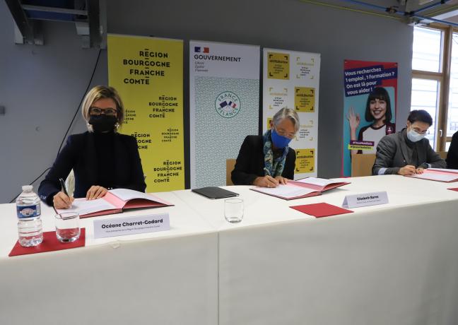 Signature d'un avenant au Pacte régional d’investissement dans les compétences, vendredi 8 janvier 2021 à Valdahon (25)- Photo © Région Bourgogne-Franche-Comté