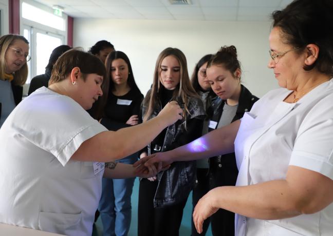 Tournée 2025 des Instituts de formation des aides-soignants (IFAS), étape à Auxerre (89) - Photo Océane Lavoustet
