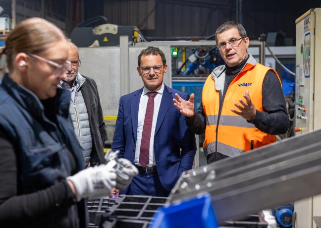 Jérôme DURAIN, en déplacement dans l’Yonne et le Jovinien, mercredi 24 septembre 2025 - Photo Xavier DUCORDEAUX