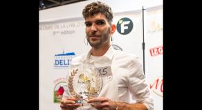 Clément, un garçon fromager en bronze